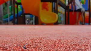 Conhece a norma da ABNT para Pisos de Playground?
